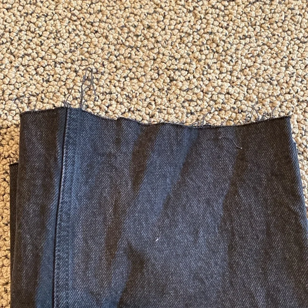 Zara Black Distressed wide Legged Jeans Size 0 in EUC